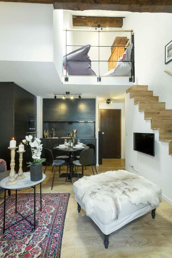 Apartment Midi Loft - A Central Chamonix Mountain Haven Dış mekan fotoğraf